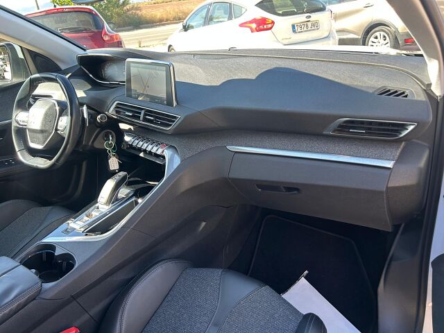 PEUGEOT 3008 ALLURE 1.5 HDI AUTO SPANISH LHD IN SPAIN 36000 MILES SUPER 2018